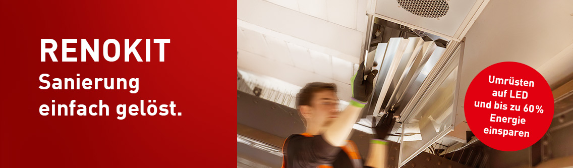 LED-Umrüstung in einer Bahnhalle – moderne LED-Beleuchtung ersetzt alte Leuchtstoffleuchten für mehr Energieeffizienz, bessere Ausleuchtung und geringere Wartungskosten.